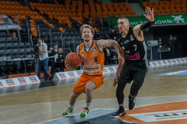 与传奇对决 与传奇对决